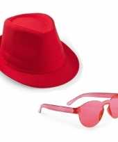 Goedkoop toppers rood trilby party hoedje rode zonnebril carnavalskleding